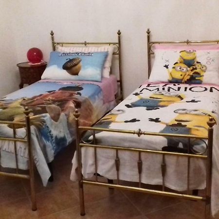 Appartamento Corallo Арона Екстериор снимка