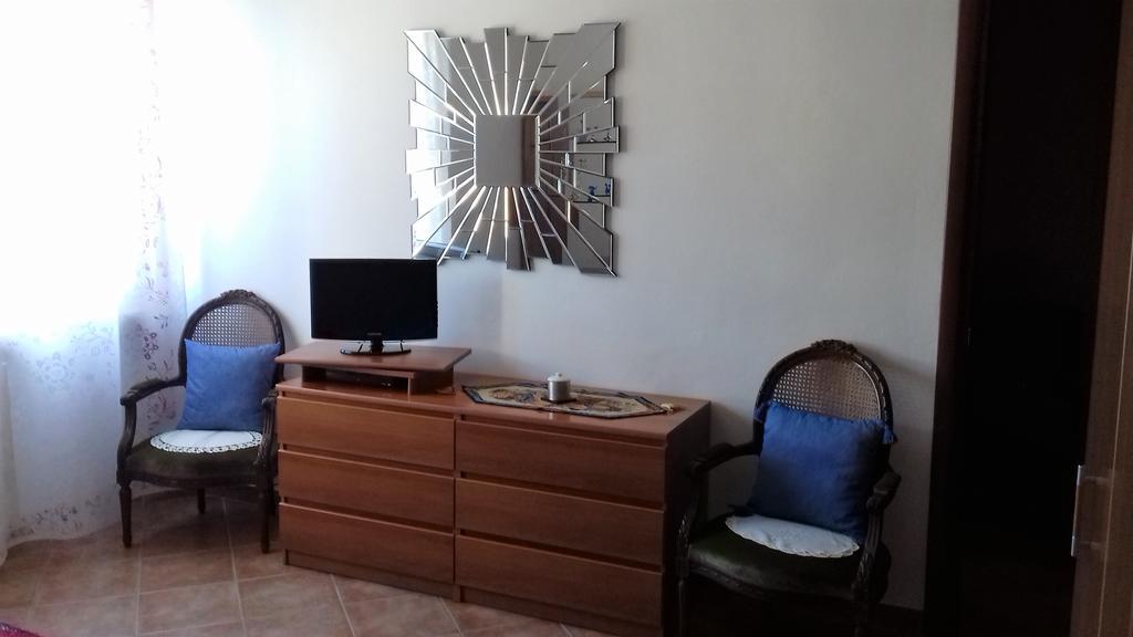 Appartamento Corallo Арона Екстериор снимка