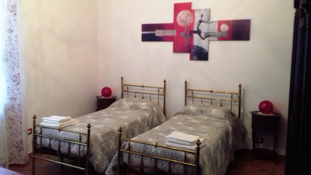 Appartamento Corallo Арона Екстериор снимка